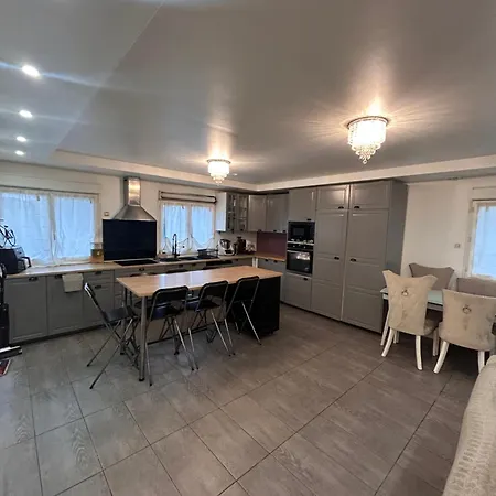 Maison Cosy, élegence Et Espace Réunis Entre Cdg&paris Сasa de vacaciones